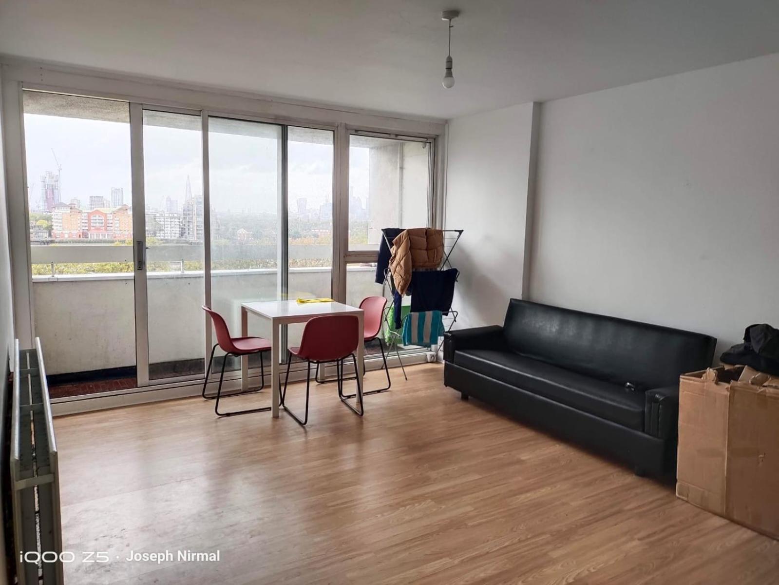 Canary Private In Shared Flat Great Balcony View London